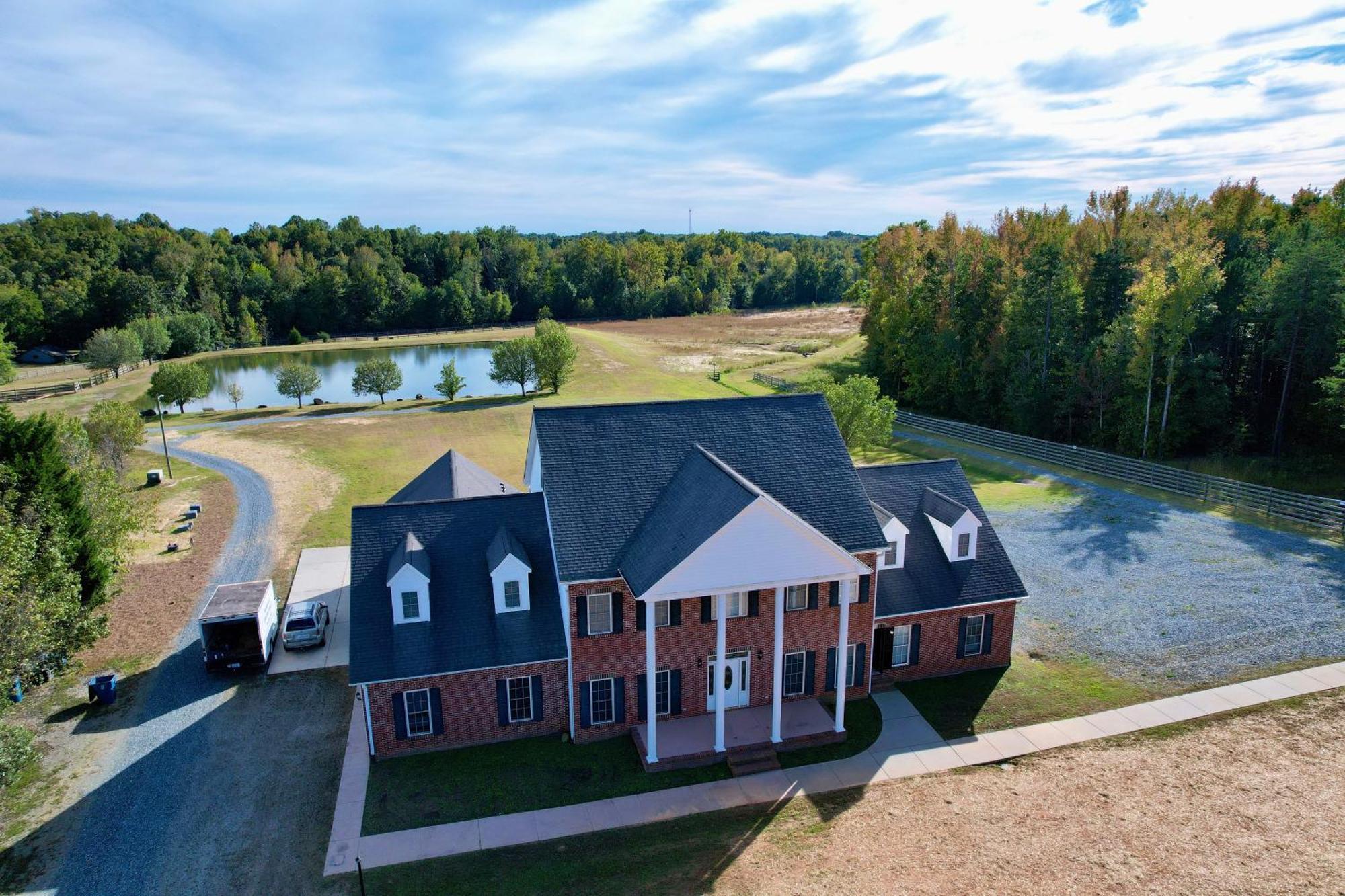 Moorefield Suites Greensboro East McLeansville Exterior photo